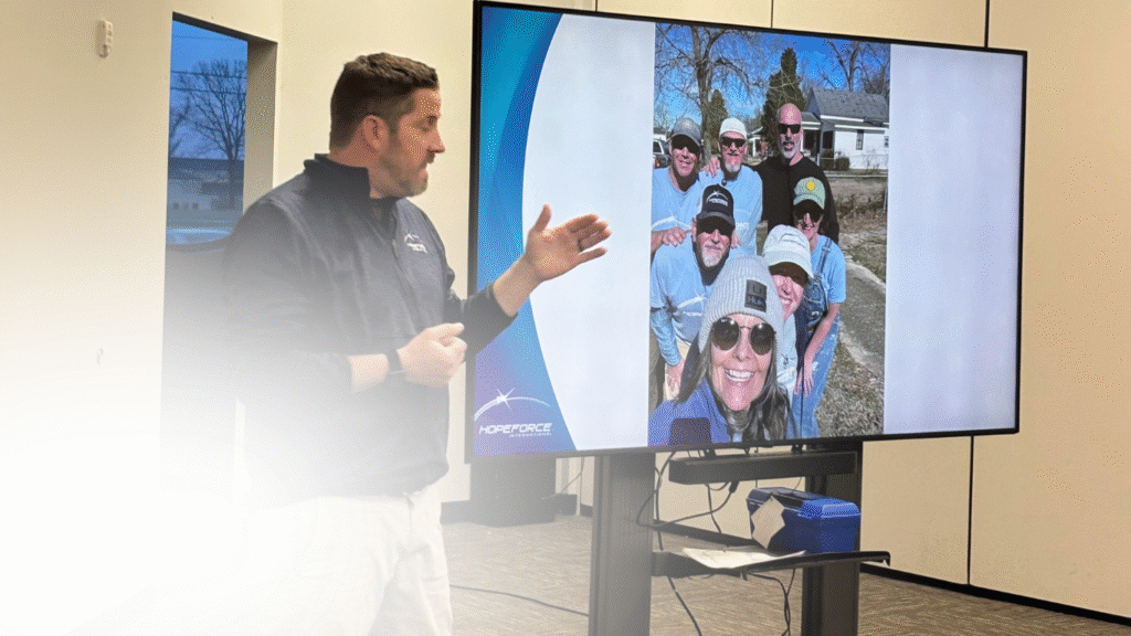 A Hope Force International representative presenting on Reservist training.